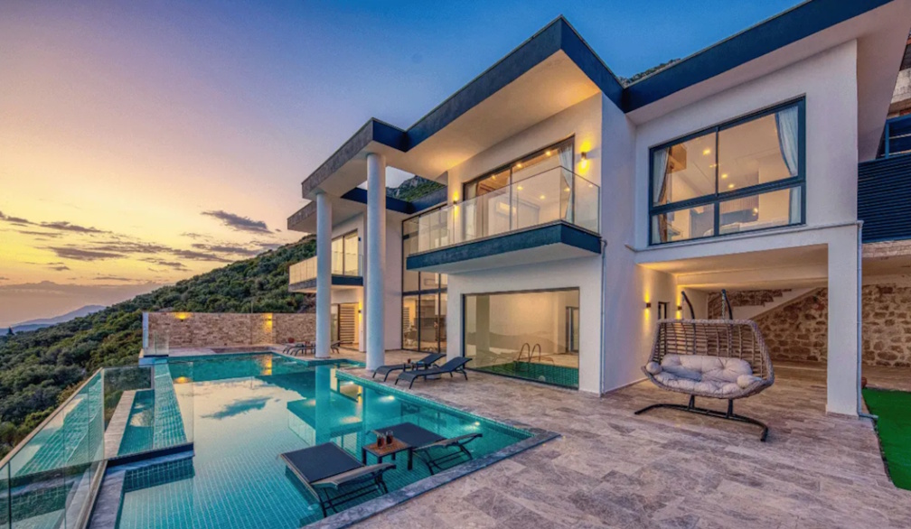 Advertise luxury property on the times