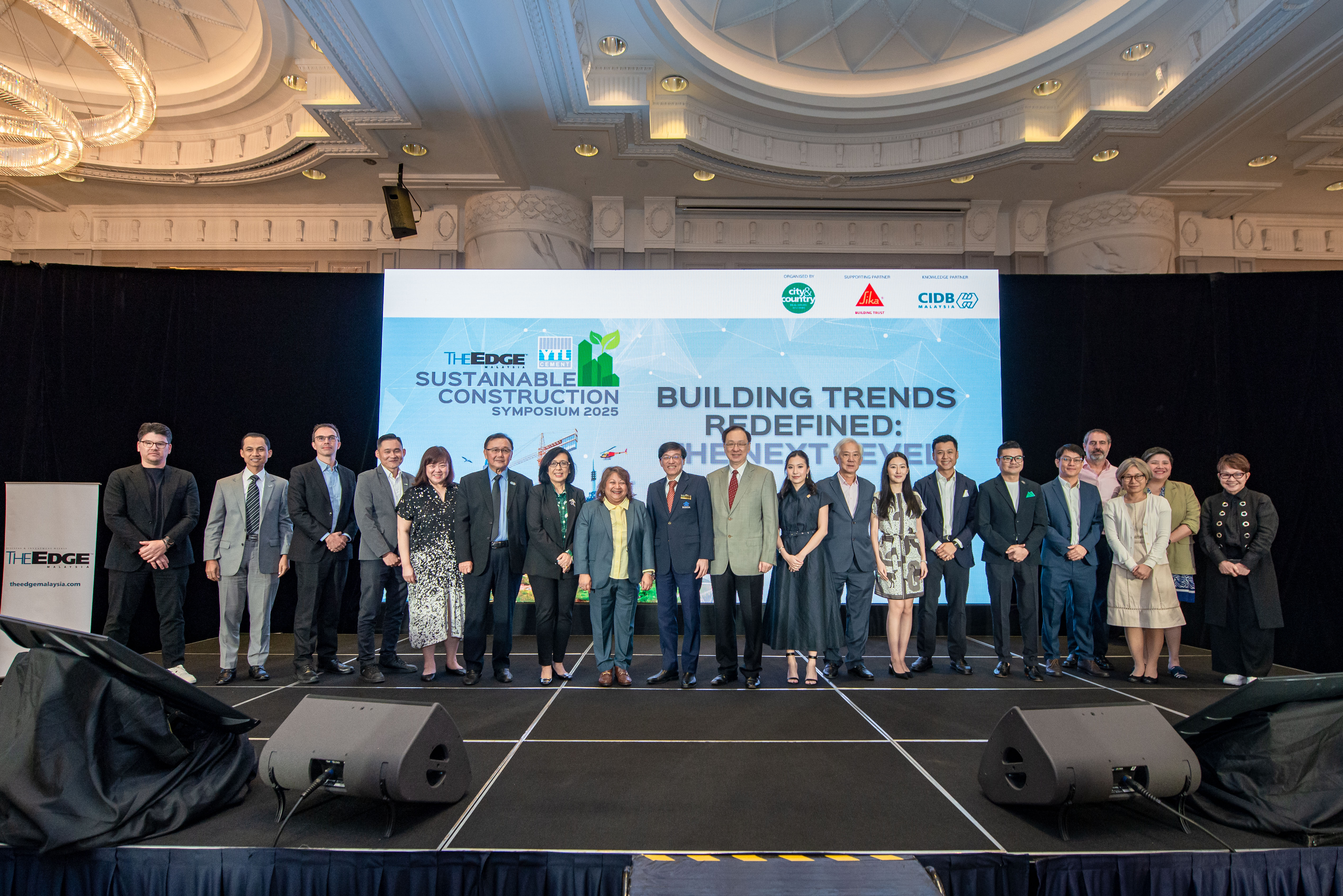 (From left) Skidmore, Owings & Merrill LLP (SOM) design principal Nicolas Medrano, Construction Research Institute of Malaysia senior manager of consultancy and inspection Mohd Khairolden Ghani, SOM senior associate principal Ian Ralph, YTL Cement Group general manager Lim Tze Liang, The Edge Media Group chief commercial officer Sharon Teh, Master Builders Association Malaysia president Oliver Wee, YTL Cement CEO Datuk Yeoh Soo Keng, Construction Industry Development Board CEO Zainora Zainal, Real Estate and Housing Developers’ Association Malaysia president Datuk Ho Hon Sang, YTL Cement group managing director Datuk Seri Michael Yeoh, YTL Cement executive director Rachel Yeoh, The Edge Media Group publisher and group CEO Datuk Ho Kay Tat, YTL Cement executive director Michelle Yeoh, YTL Cement director Joshua Yeoh, Malaysian Institute of Architects deputy president Dexter Koh, Eastern Pretech Solutions CEO Lee Mun Sam, Sika Malaysia general manager Francisco Retondo, The Edge Malaysia editor-in-chief Kathy Fong, City & Country senior editor E Jacqui Chan and The Edge Media Group editor emeritus Au Foong Yee