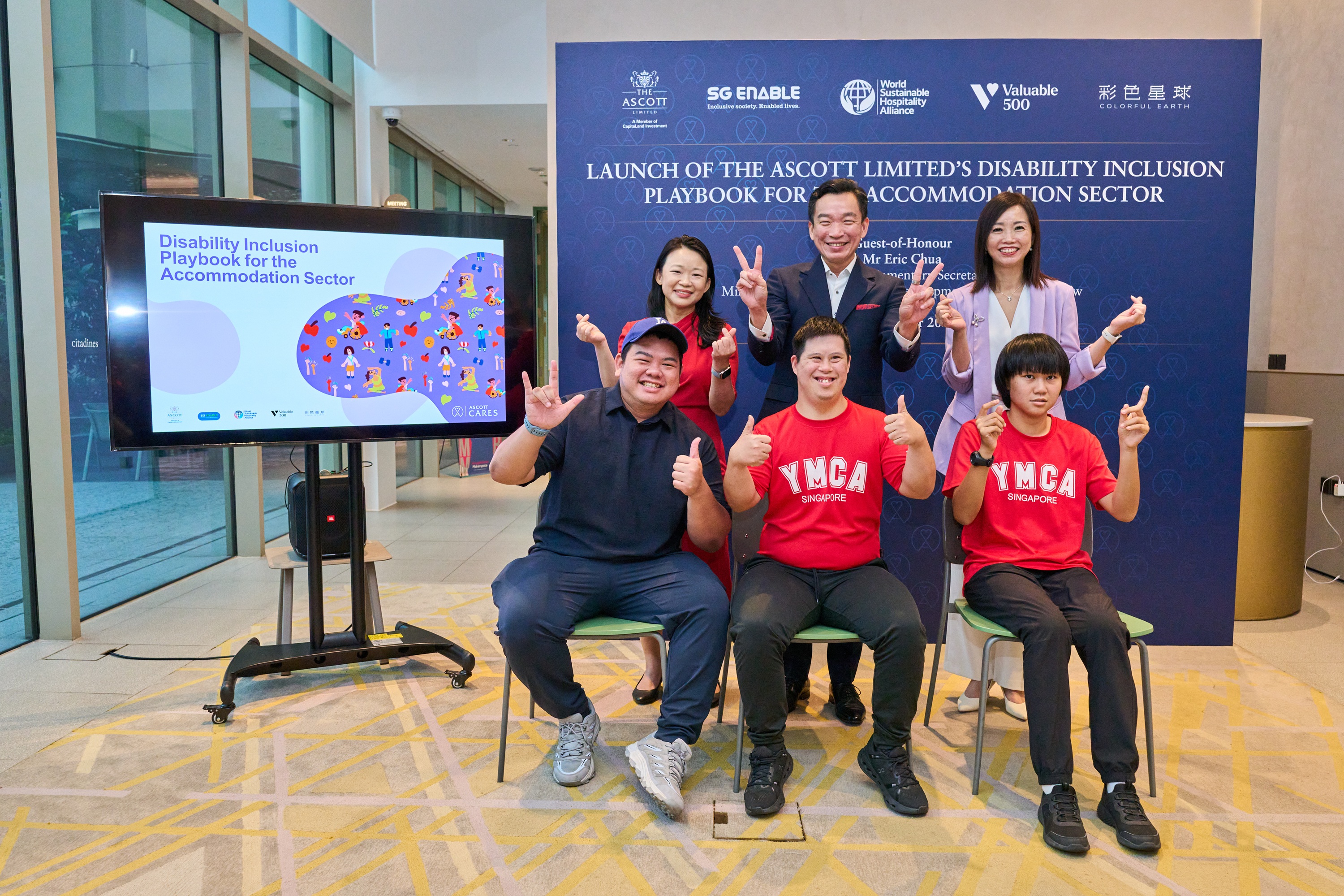 (Back row) Mr Eric Chua, Senior Parliamentary Secretary, Ministry of Social and Family Development & Ministry of Law was the Guest-of-Honour at the launch ceremony for The Ascott Limited’s Disability Inclusion Playbook for the Accommodation Sector. He was flanked by Ms Lee May Gee, CEO, SG Enable (left) and Ms Beh Siew Kim, Chief Financial & Sustainability Officer, Lodging, CapitaLand Investment (right). Featured with them were contributors to the playbook (front row, from left) Mr Isaac Liang, Mr Ryan Yap and Ms Alethea Lew.