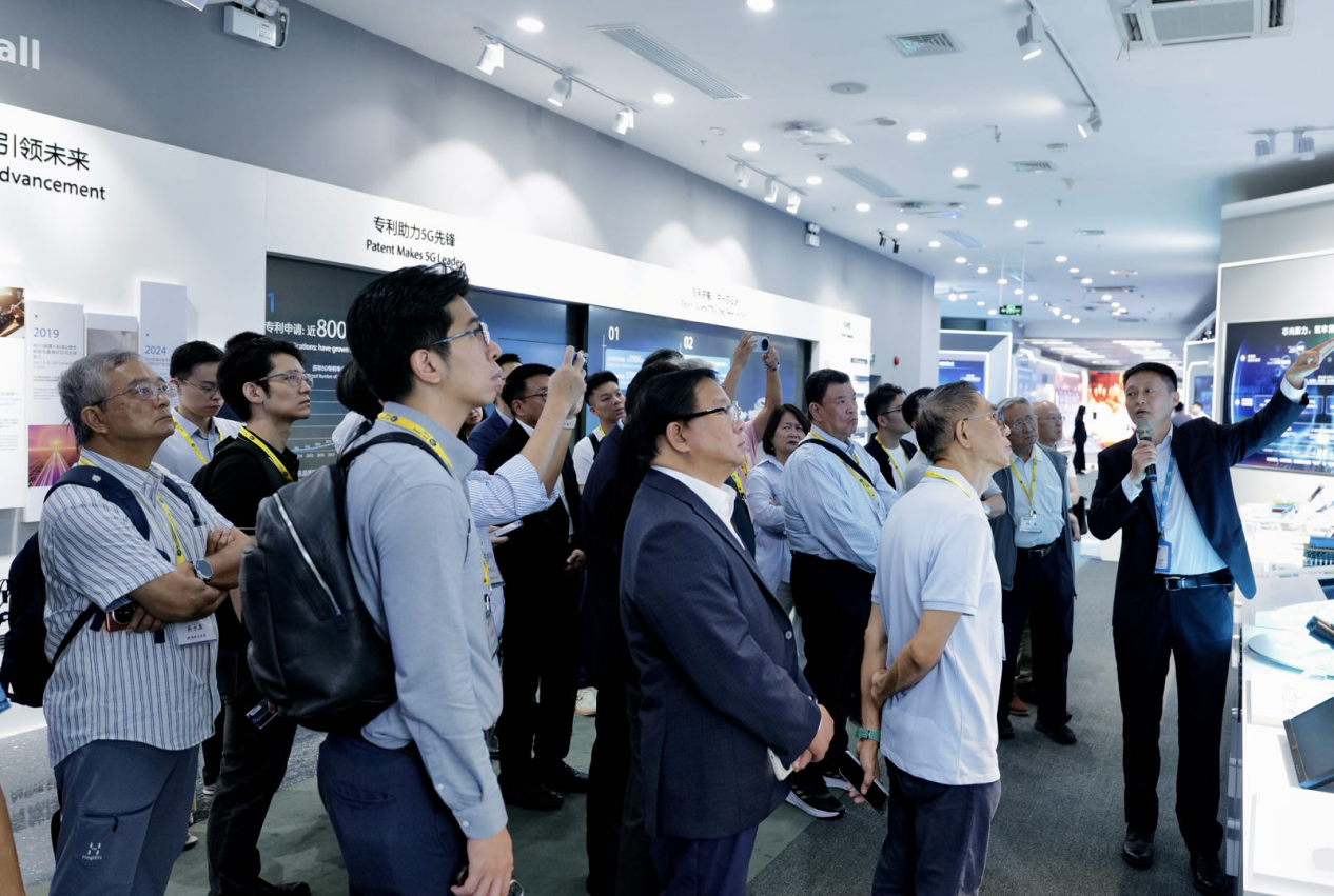 ZTE exhibition hall showcasing self-developed technologies