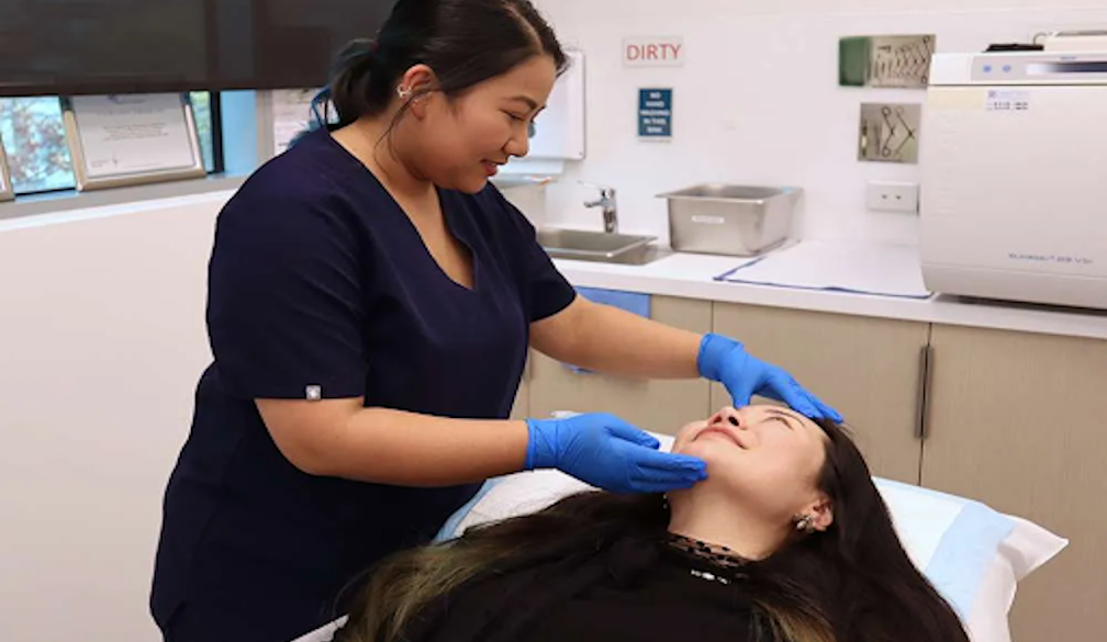 Non-Surgical Face Slimming and Facial Laser Treatments